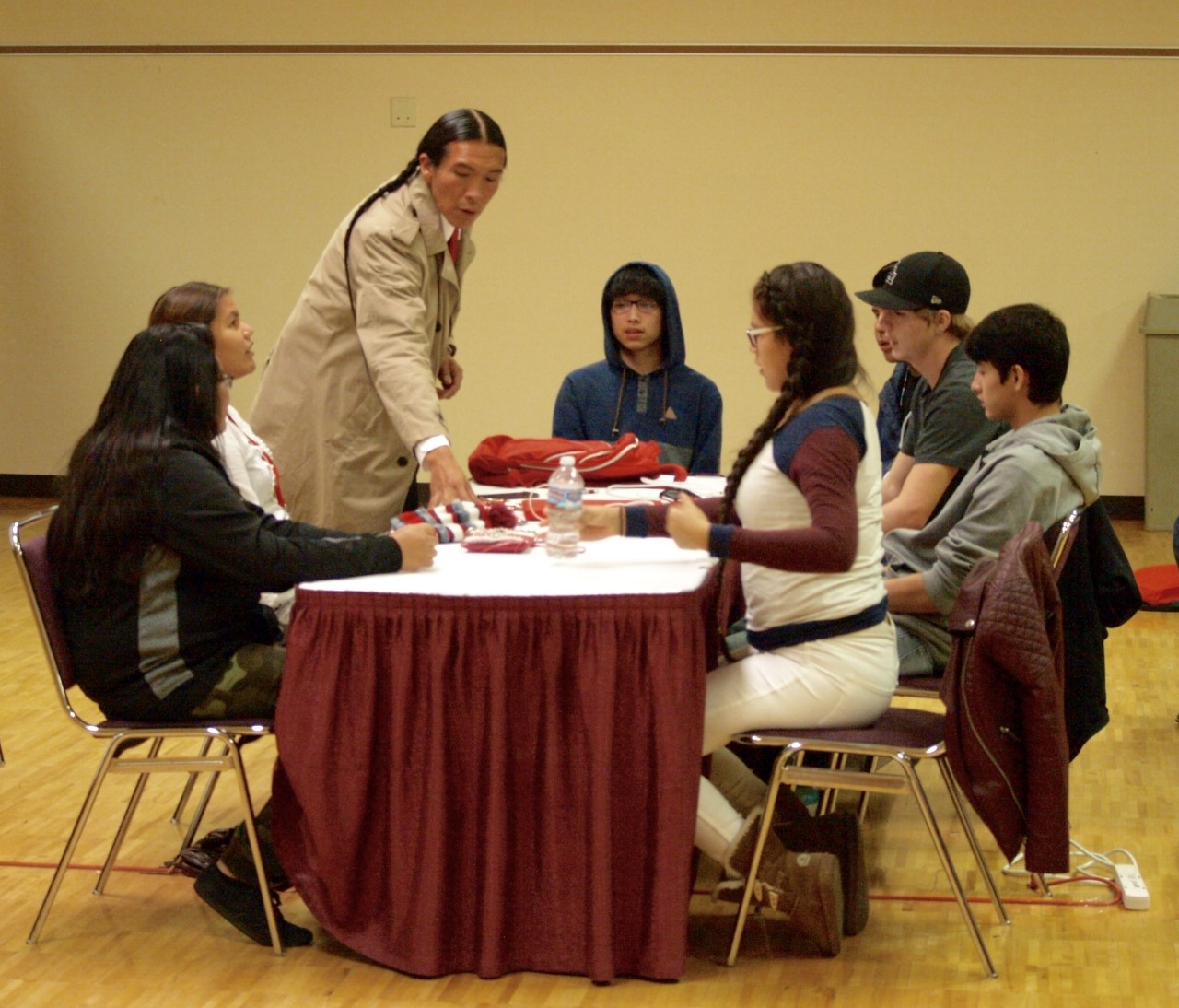 Image of a Lakota language immersion class.